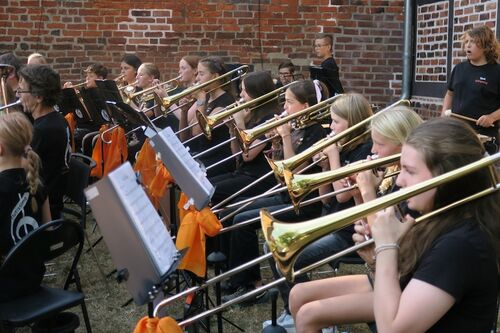 musikverein-flutissima-bardowick-flutissima-wird-25-eine-geburtstagsfeier-mit-auftritt-aller-gruppen-flutissima-minis-flutissima-youngstars-never-too-late