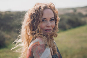 Anneke van Giersbergen & Band - Echoes In November  Fall 2026 Tour