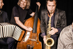 Quadro Nuevo - HAPPY DELUXE