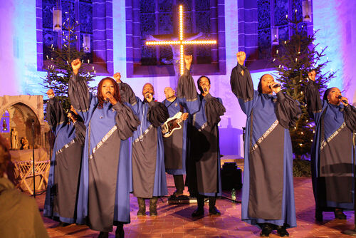 the-best-of-black-gospel-emotionale-beruhrungen-mit-den-besten-gospelsangerinnen-der-usa