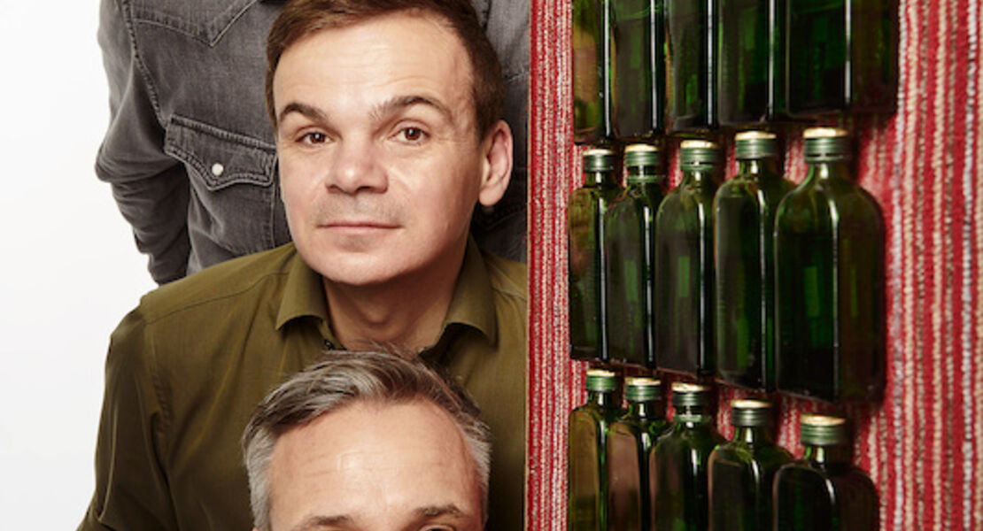 glasblassing-kasten-raus-flaschenarbeit