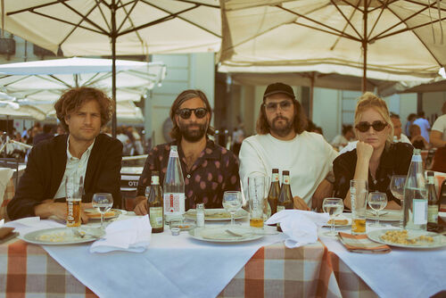 shout-out-louds-performing-howl-howl-gaff-gaff-in-its-entirety