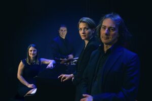 Pippo Pollina & Quartetto Acustico - La vita è bella così comè