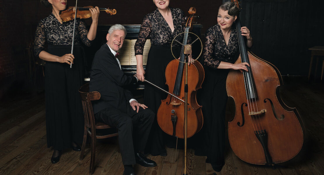 die-schmonzetten-heute-fliegt-der-luxuszeppelin-premiere