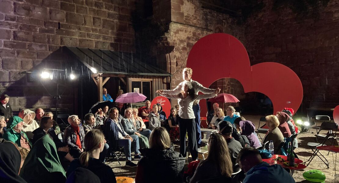 valentinstags-special-don-juan-datet-eva-moderne-musikkomodie-um-zwischenmenschliche-begegnung