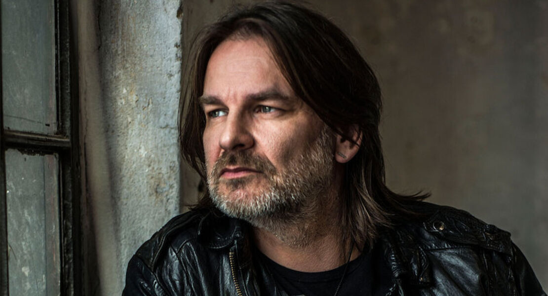 genesis-classic-featray-wilson-band