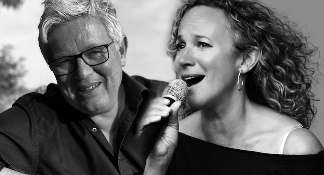 christina-fry-janne-mommsen-die-schone-und-er-liest-kolnpremiere