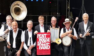 PENTHOUSE JAZZBAND 53 Jahre alt