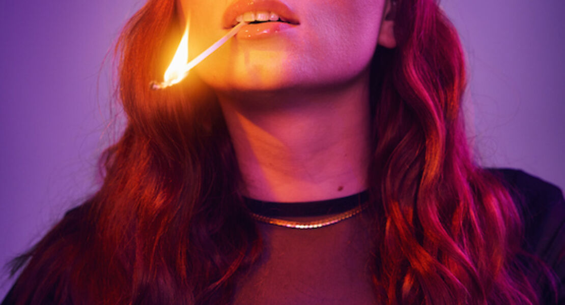 lara-ermer-mit-leicht-entflammbar