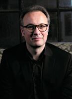 René Sydow - Sie dürfen sich wieder setzen