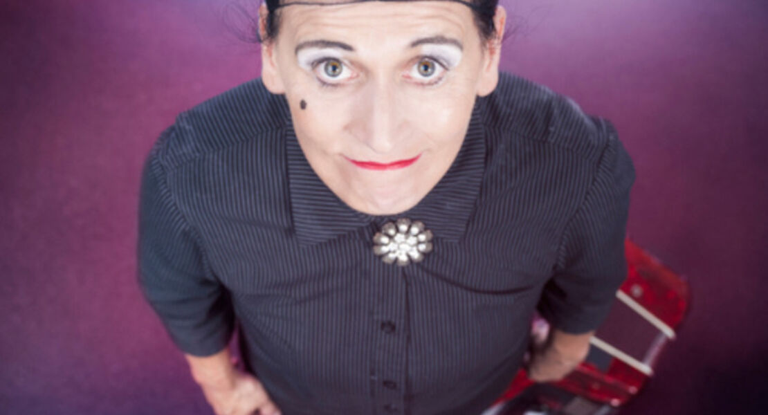 carmela-de-feo-froschkonigin-20-jahre-la-signora