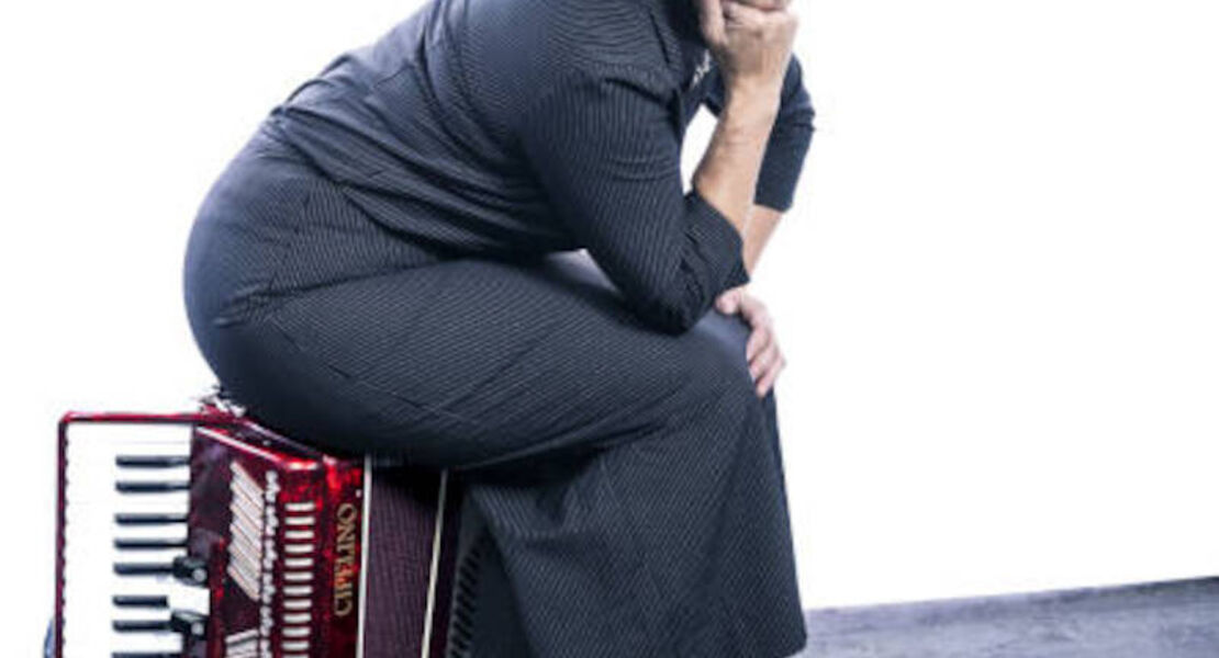 32-festival-der-kleinkunst-carmela-de-feo-froschkonigin-20-jahre-la-signora