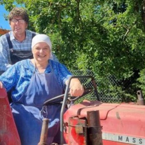 hillus-herzdropfa-achde-albler-leabet-gaaanz-nah-am-hemml