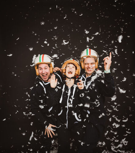 3berlins-kissenkonzert-schnapp-dir-dein-lieblingskissen-und-bringe-es-mit