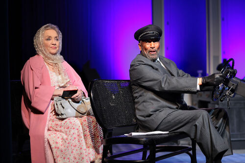 miss-daisy-und-ihr-chauffeuer-schauspiel-von-alfred-uhry