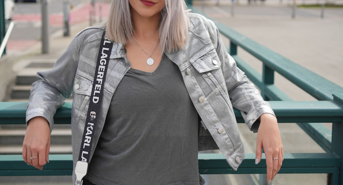 julia-brandner-calm-your-tits