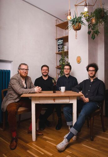 bastian-brugger-quartett-im-cafe-roland