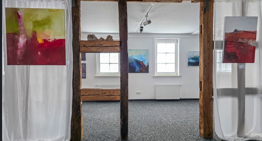 kunstausstellung-im-fluss-der-farben