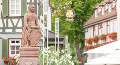 offentliche-fuhrung-mit-der-wusten-urschel-auf-der-burg