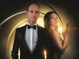 Thomas Borchert & Navina Heyne: LET THE SKY FALL - The Bond Concert Show