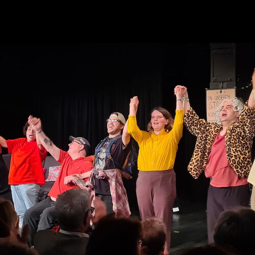 de-spnner-zeigen-die-angst-mut-show-premiere
