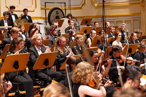 sommerkonzert-2025-landesjugendorchester-hamburg-werke-von-sibelius-mahler-tschaikowsky