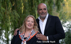Kathy Kelly & Jay Alexander & Pianist - Glaub an dich