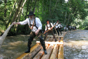 Als die Wälder auf Reisen gingen – Geschichte der Flößerei
