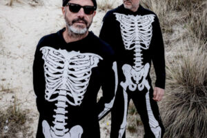 JAN PLEWKA & MARCO SCHMEDTJE - Between The Lights