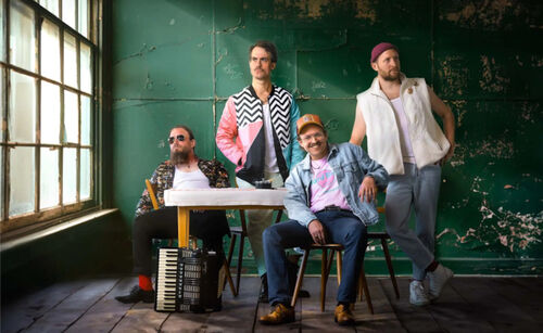 gankino-circus-das-gegenteil-von-rocknroll