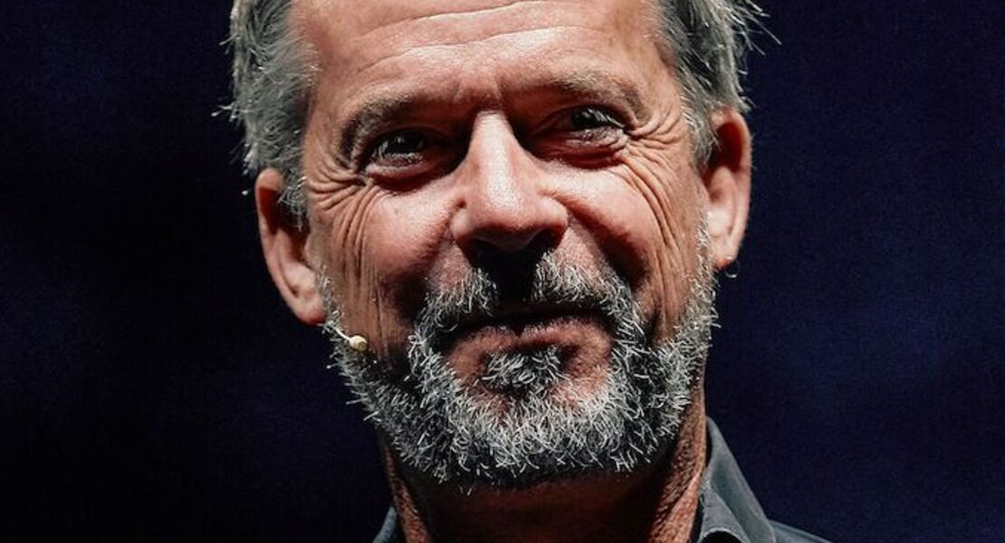 uli-boettcher-u60-das-leben-racht-sich-frankfurt-premiere