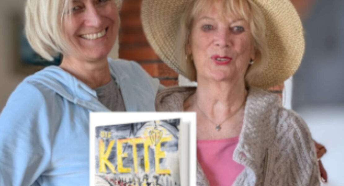 gerda-kummel-mit-ilona-kummel-kette-der-menschlichkeit