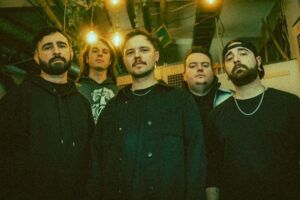 LEYKA - Support: Dark Days und Couraged