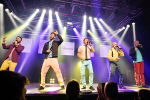 ALTE BEKANNTE - Mehr! - Live - Nachfolgeband der Wise Guys