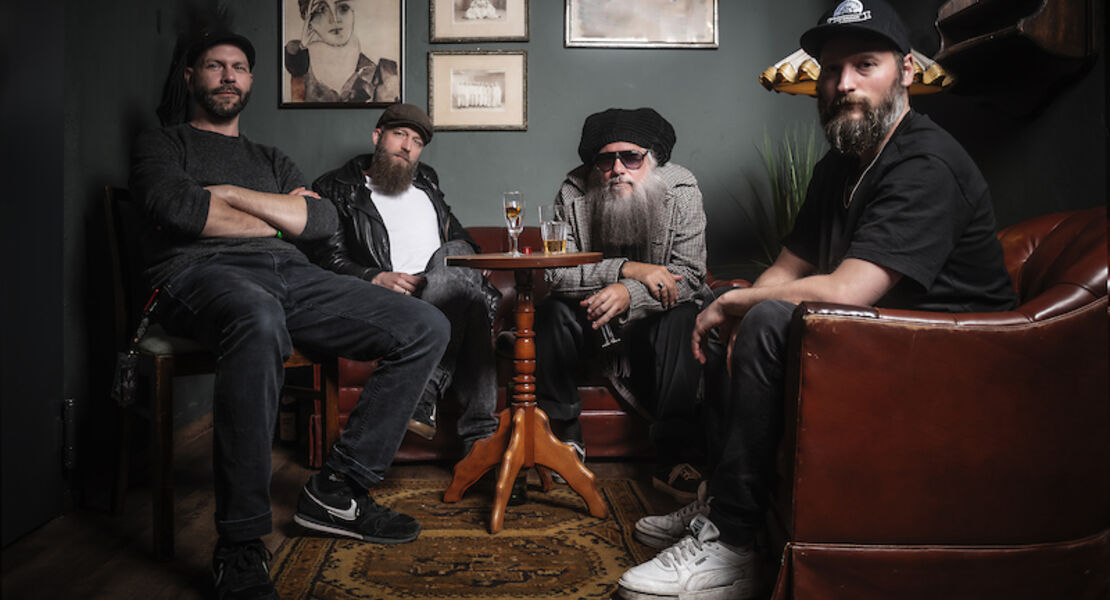 jaya-the-cat-special-guests-the-bennies