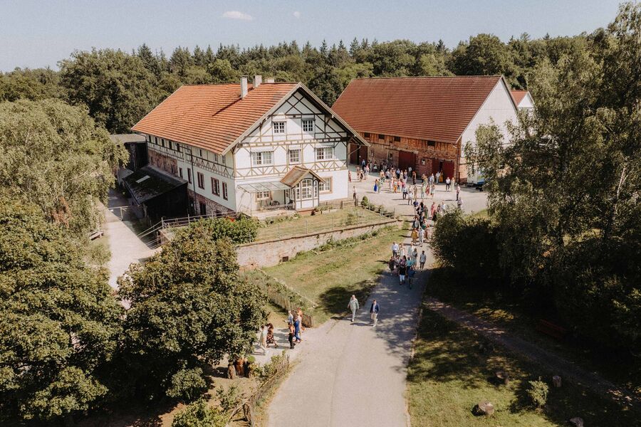 fruhlingserwachen-auf-dem-hofgut-buckenberg
