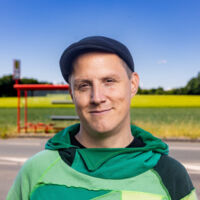 SEBASTIAN 23 - Zusammenhaltestelle