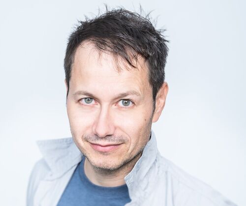 musikkabarett-marcus-tschirpke-empirisch-belegte-brotchen-gedichte-lieder-in-uberwiegend-komischer-manier