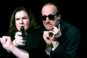 Fast Forward Theatre - Ein Agent ist nicht genug