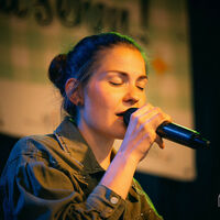 LINN & Band