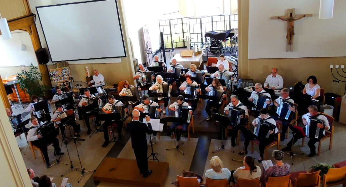jubilaumskonzert-75-jahre-akkordeon-orchester-pforzheim-eutingen-ev