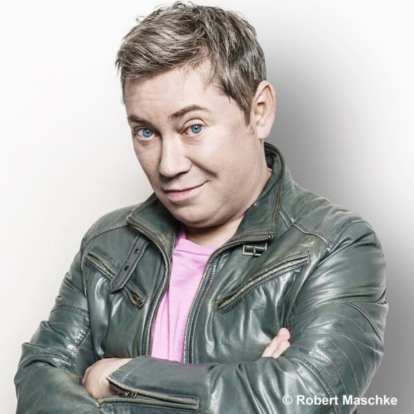 danke-und-tschuss-die-ultimative-zugabe-improvisations-comedy-mit-sascha-korf