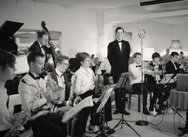 Immo Federolf & sein Orchester - Immo Ferderolf und sein Orchester spielen die Schlager und Tanzmusik der Weimarer Republik
