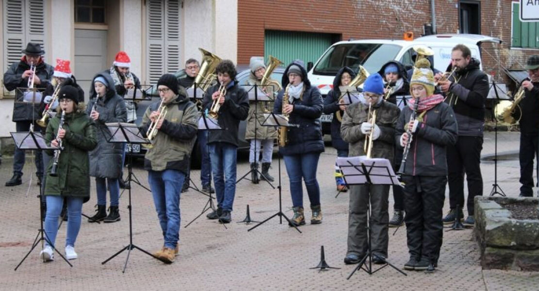 weihnachtskonzert-des-musikvereins-dobel-im-ort