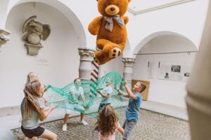 Mach mit!  Kinder-Erlebnisführung - Komm wir gehen auf Bärenjagd!