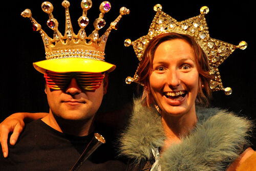 fast-forward-theatre-theater-gegenstand-prasentieren-impro-battle
