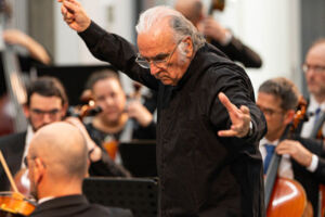 Bruckner Akademie Orchester - Jordi Mora, Leitung;
