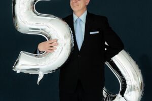 Ich hatte mich jünger in Erinnerung - Ein Best Ager in der Blüte des Verfalls mit Hans Gerzlich