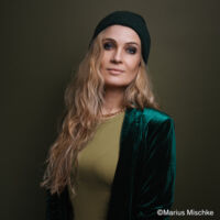 Anika Nilles - feat. Nevell