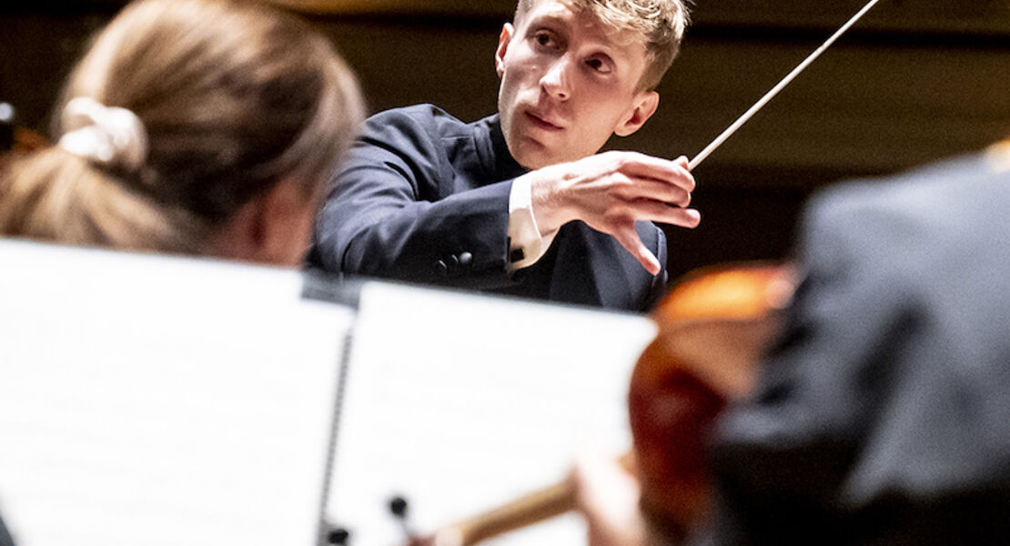 10-sinfoniekonzert-mahler-sechs-abschiedskonzert-patrick-hahn